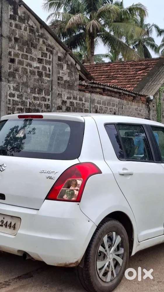 Maruti Suzuki Swift 2010 Vdi Bsiv