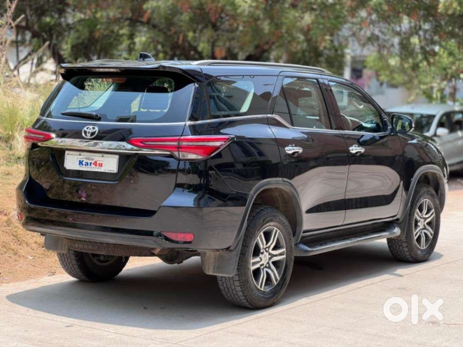 Toyota Fortuner [2021-ongoing] 2.8 2wd Diesel At, 2024, Diesel