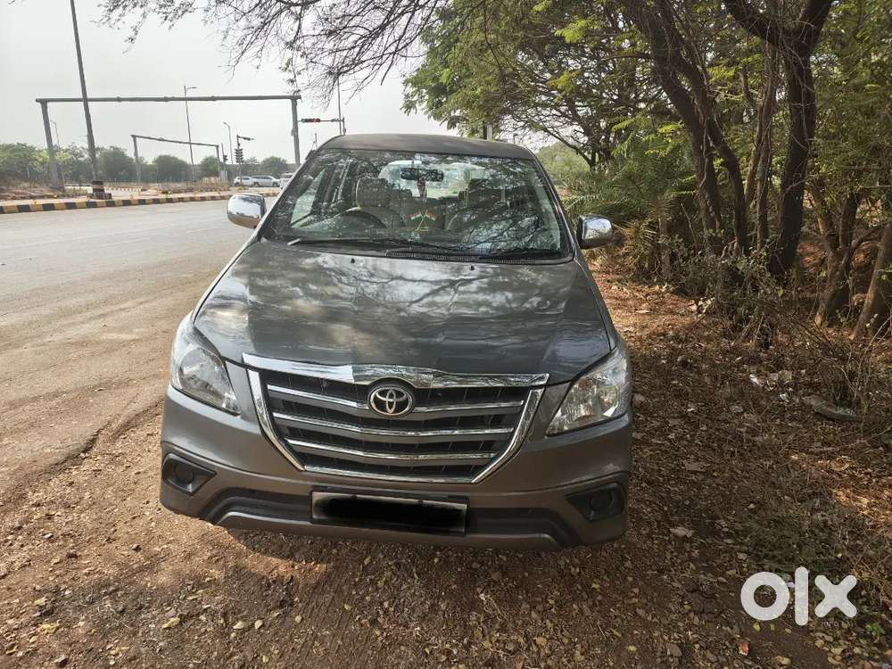 Toyota Innova 2014 Diesel Well Maintained