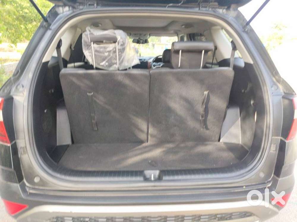 Hyundai Alcazar 2.0 Signature (o) Petrol At 6 Str, 2021, Petrol