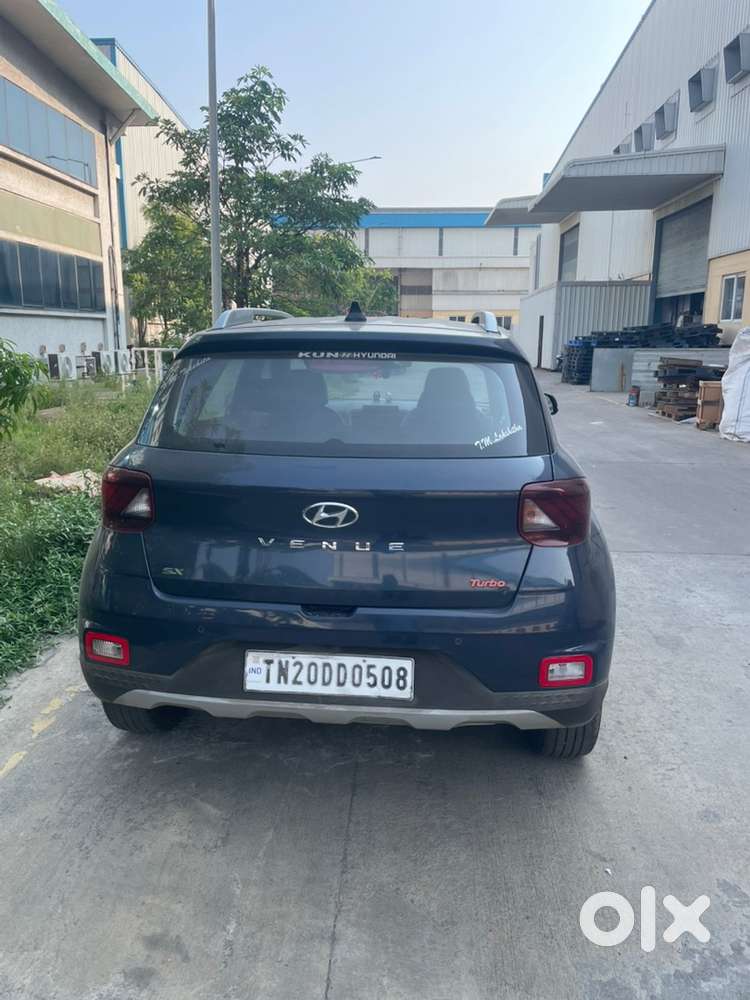 Hyundai Venue Petrol 2022