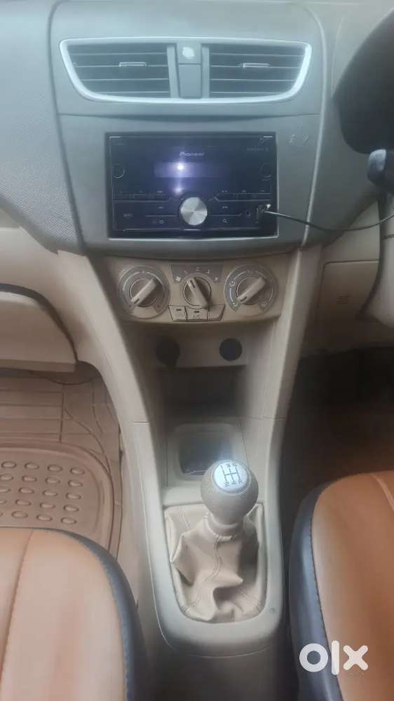 Maruti Suzuki Ertiga 1.5 Lxi 2017