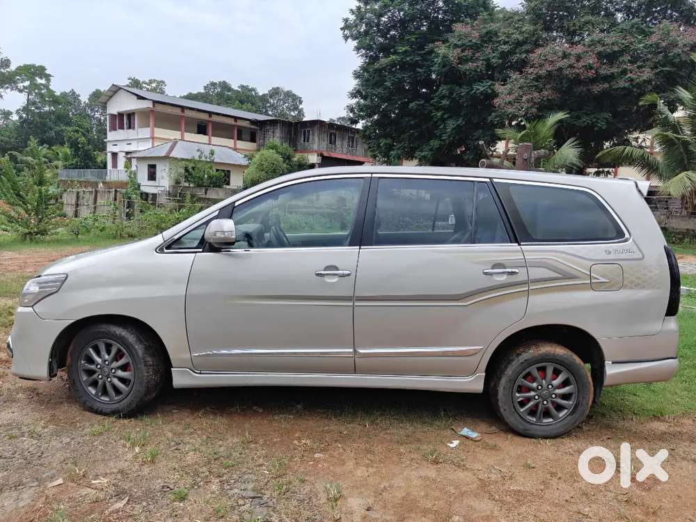2014 Innova 2.5v Good Maintenance