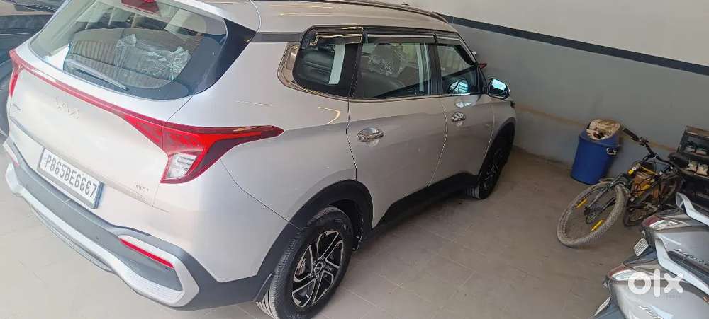 Kia Carens 2023 Diesel 69000 Km Driven