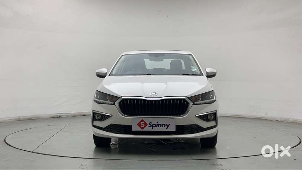 Skoda Slavia Style 1.0l Tsi Mt, 2022, Petrol