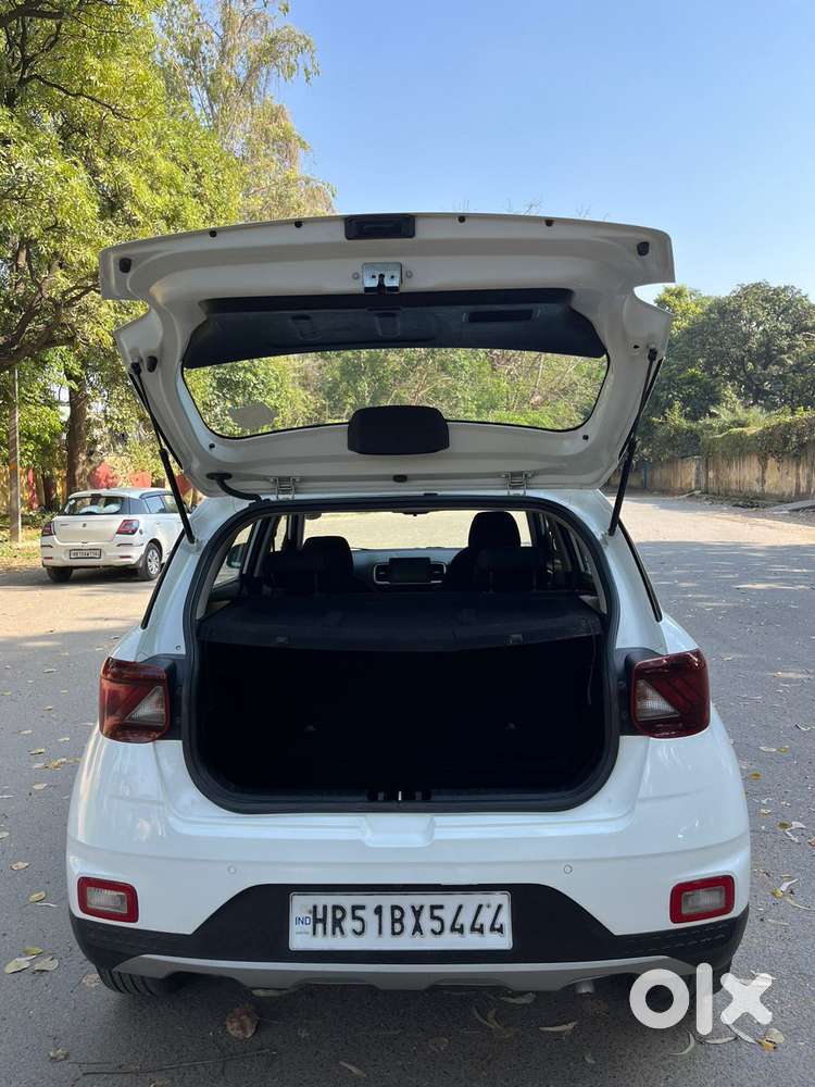 Hyundai Venue 1.0 Sx (o) Turbo Dct, 2019, Petrol