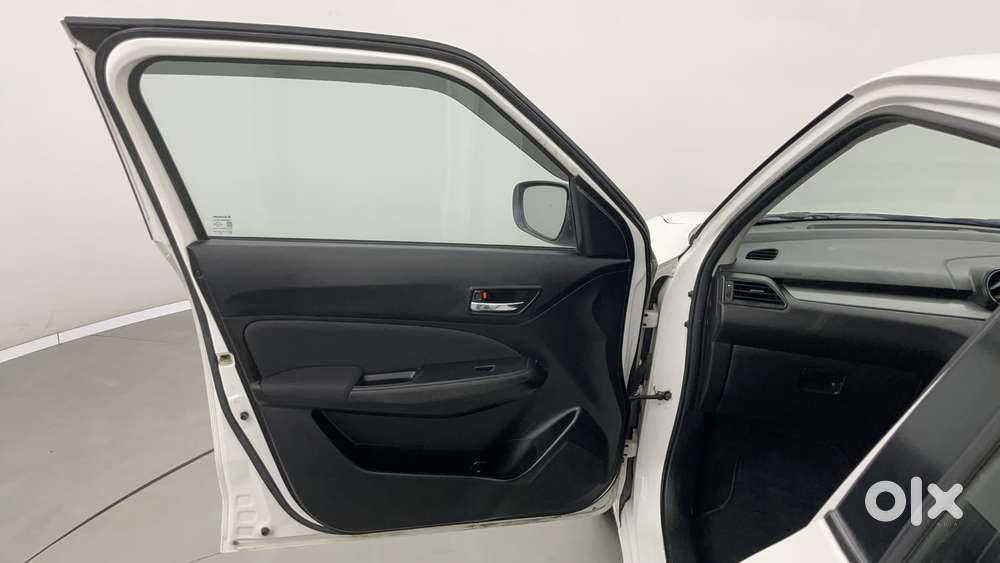 Maruti Suzuki Swift Amt Vvt Vxi, 2019, Petrol
