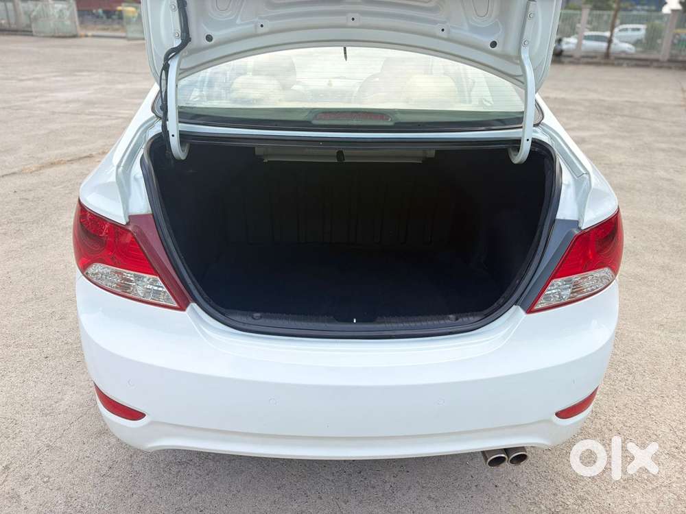 Hyundai Verna Fluidic 1.6 Vtvt Sx, 2013, Petrol