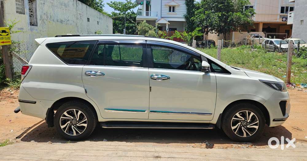 Toyota Innova Crysta 2.4 V 8 Str, 2021, Diesel