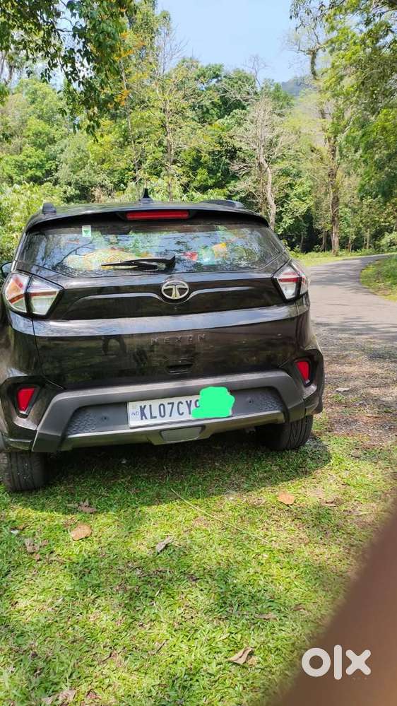 Tata Nexon Dark Edition