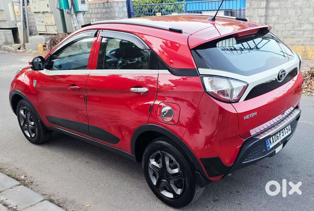 Tata Nexon 1.2 Revotron Xm (s), 2018, Petrol