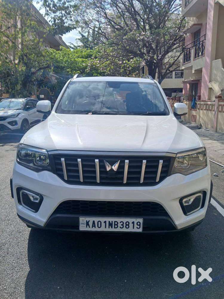 Mahindra Scorpio-n 2.0 Z4 Petrol Mt 7 Str, 2024, Petrol