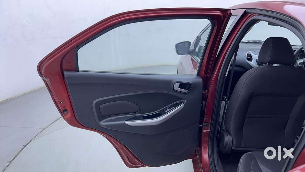 Ford Figo 1.5p Titanium At, 2017, Petrol