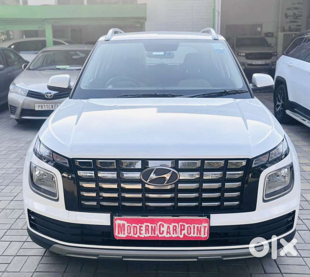Hyundai Venue S (o) 1.0 Turbo Mt, 2024, Petrol