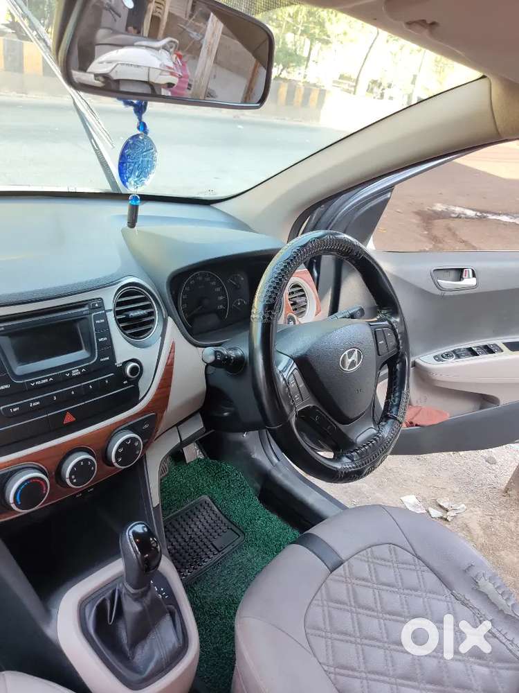 Hyundai I10 Asta Sportz 2015