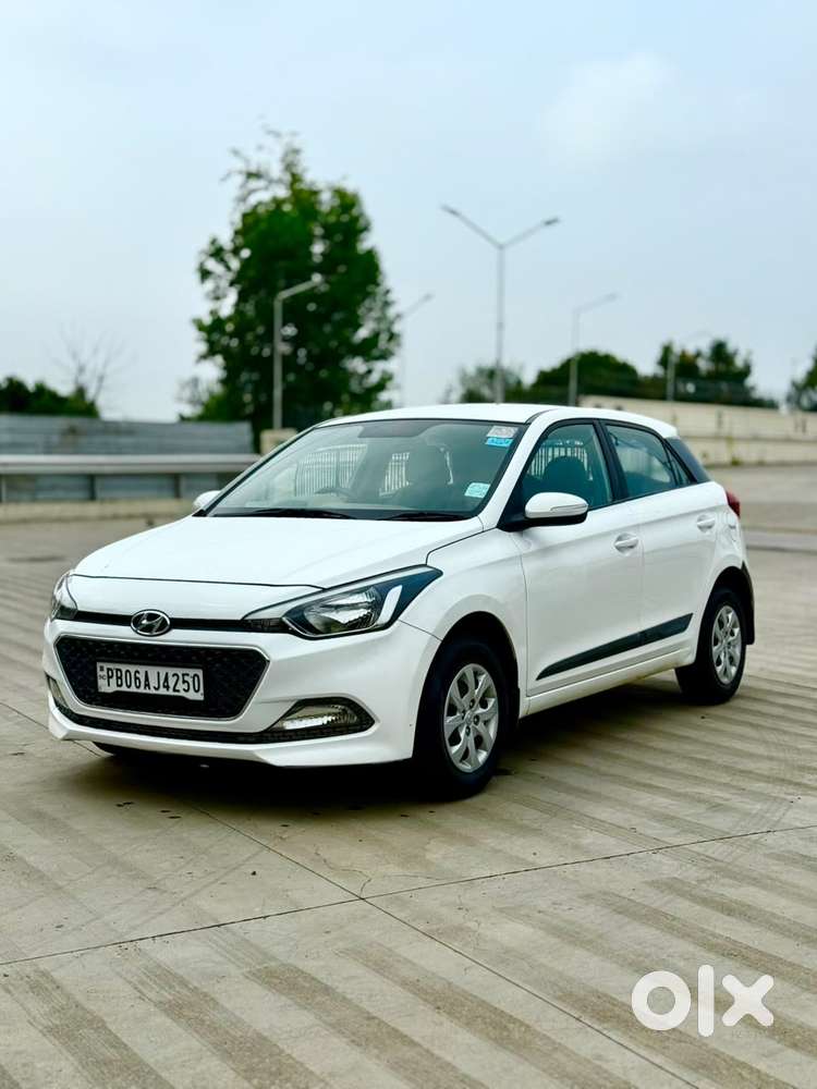 Hyundai I20 Sportz 1.2 Bs-iv, 2017, Petrol
