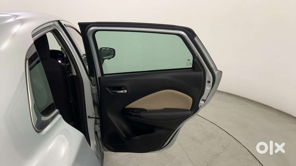 Toyota Glanza 1.2 V Amt, 2023, Petrol