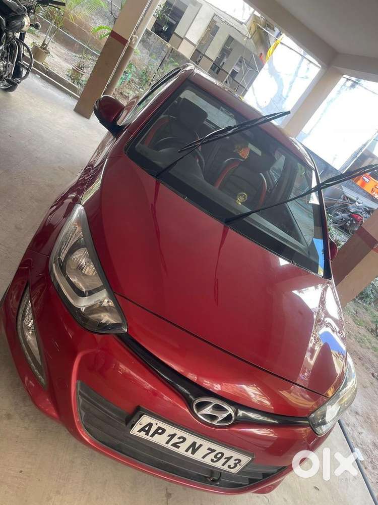Hyundai Petrol Car 2013