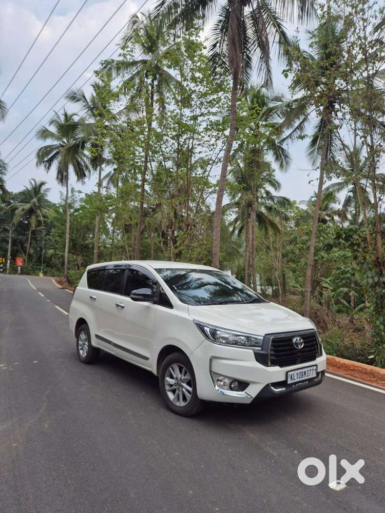 Toyota Innova Crysta 2018 Diesel Well Maintained