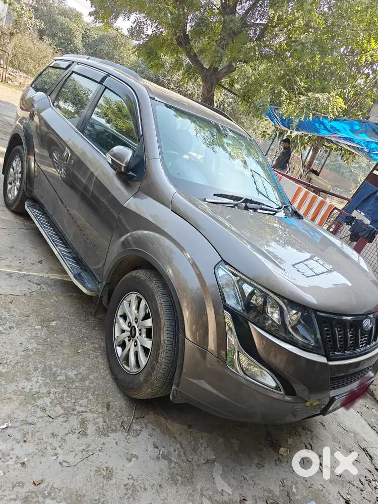 Xuv 500 W10 Top Model For Sale