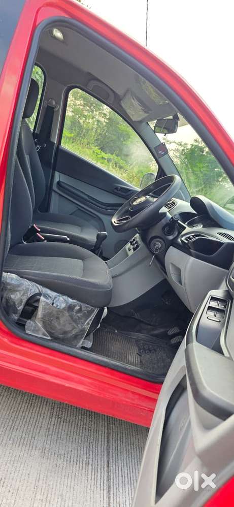 Tata Tiago 1.2 Revotron Xt, 2024, Petrol