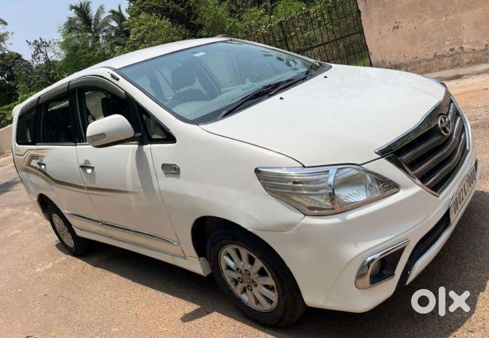 Toyota Innova 2.5 Z Diesel 7 Seater, 2014, Diesel