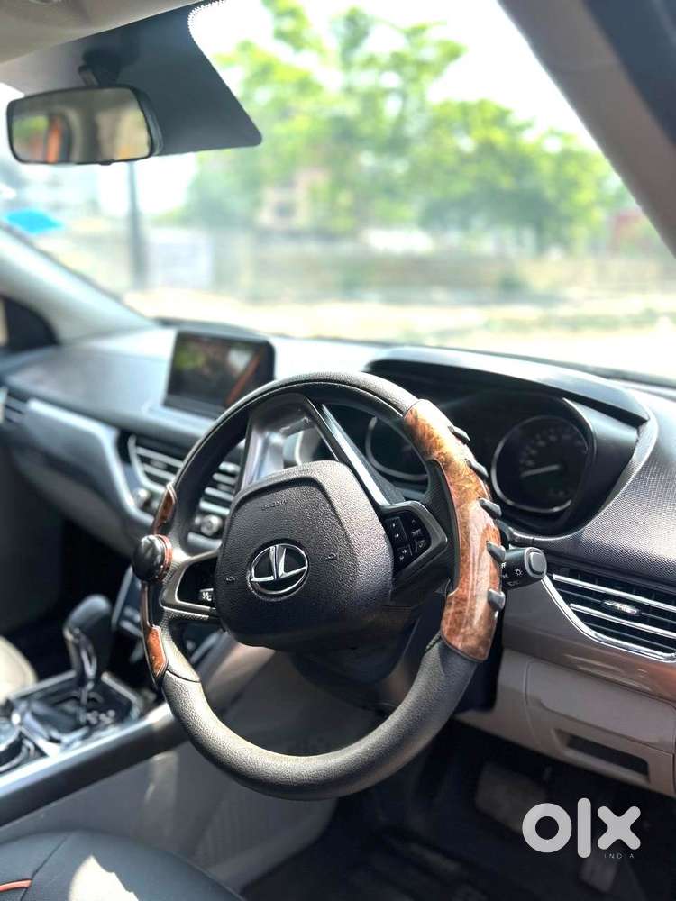 Tata Nexon 1.2 Revotron Xza Plus, 2018, Petrol