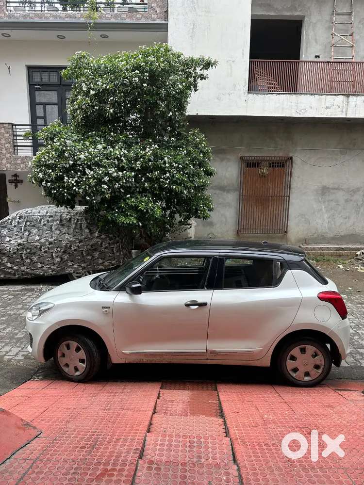 Maruti Suzuki Swift Lxi 2018