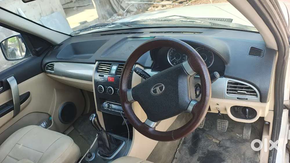 Tata Safari Storme 2013