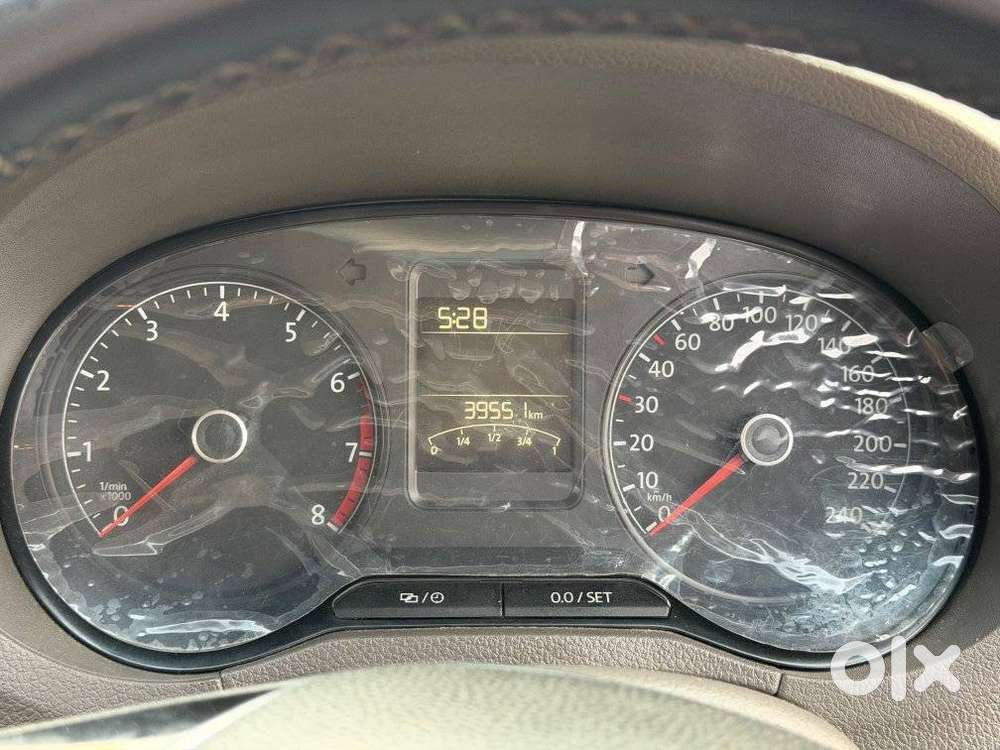 Volkswagen Vento, 2016, Petrol