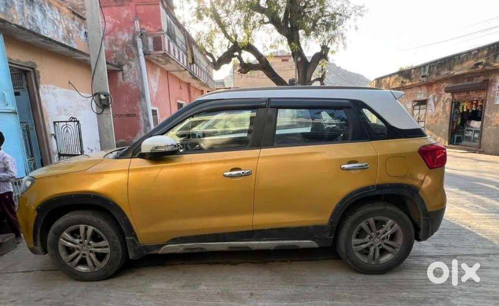 2017 Maruti Suzuki Brezza Zdi+ Dual Tone