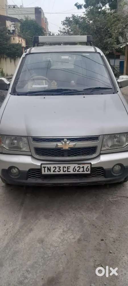 Brand Model Tavera Ls3 9 Seater