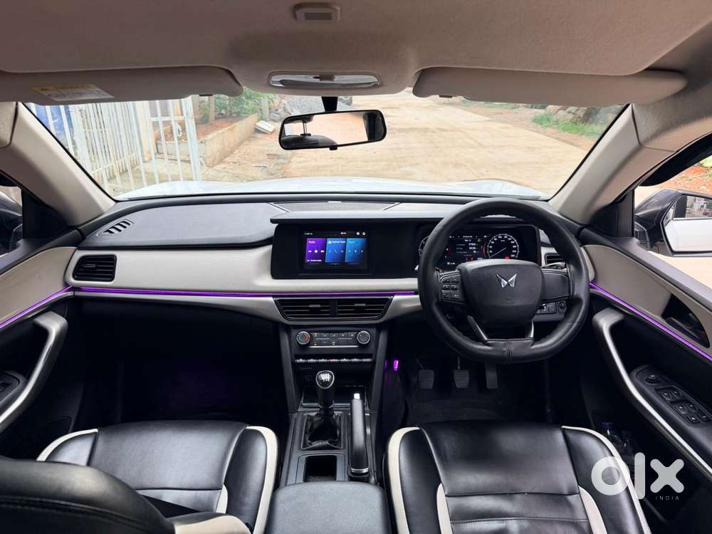 Mahindra Xuv700 Mx Diesel Mt 5 Str (e), 2023, Diesel