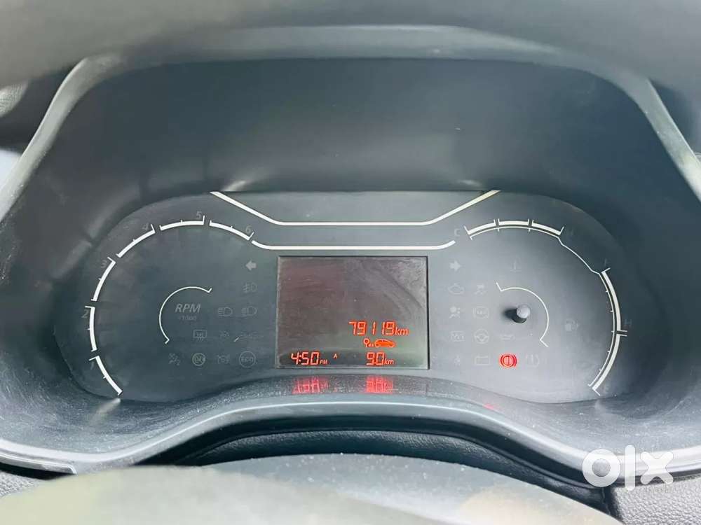 Renault Triber 1.0 Rxe, 2020, Petrol