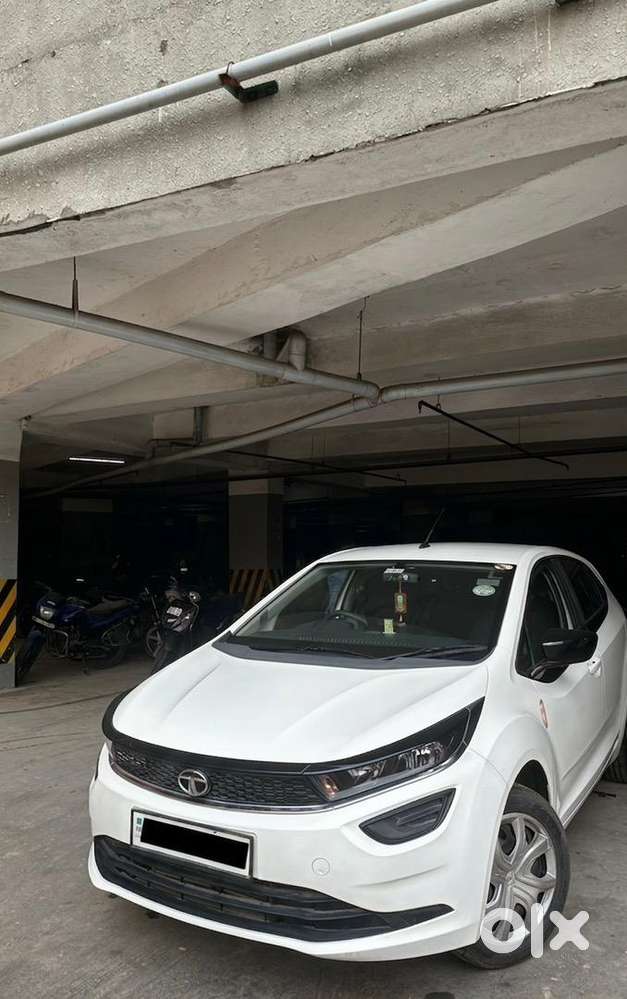 Tata Altroz 2022 Petrol 7220 Km Driven