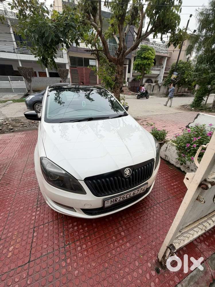 Skoda Rapid 2014 Petrol Automatic