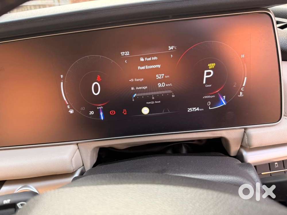 Mahindra Xuv700 2023 Petrol Well Maintained