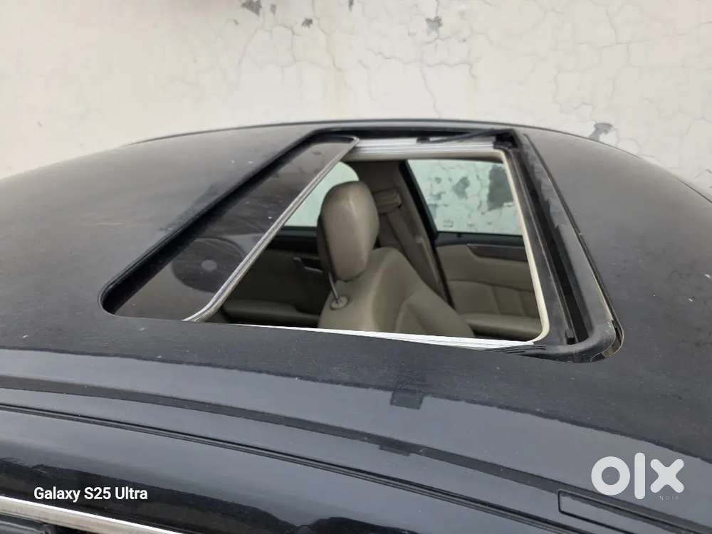 Mercedes-benz E-class 2012