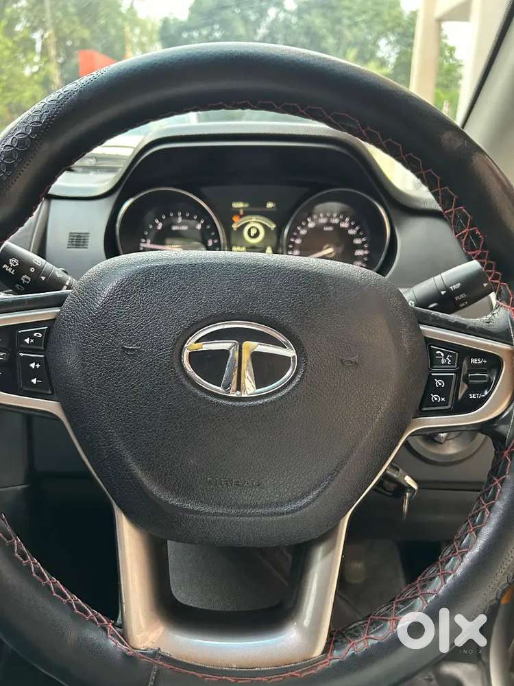 Tata Hexa Xta 2018 Diesel Automatic Top Of The Line 19inch Alloys