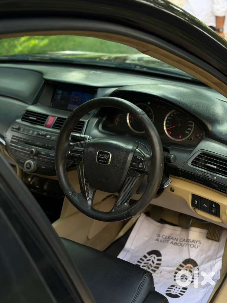 Honda Accord Petrol 2011 Sunroof Top End Model