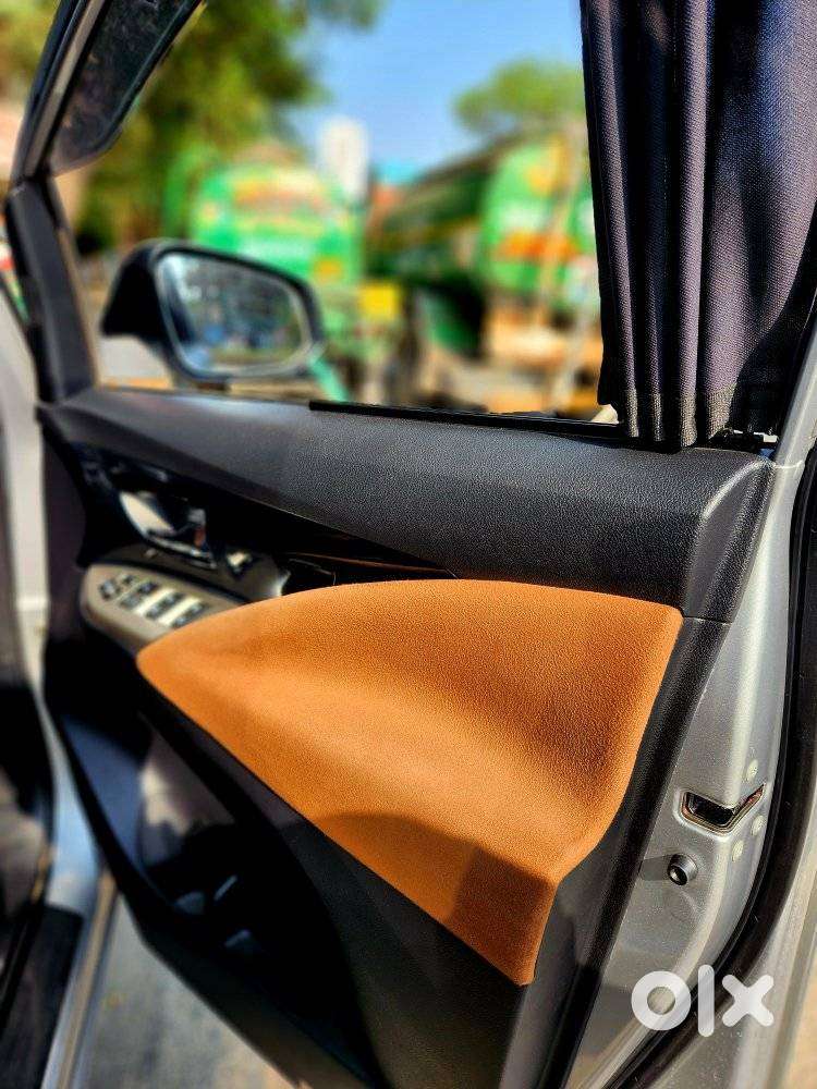 Toyota Innova Crysta 2.8z Automatic, 2017, Diesel