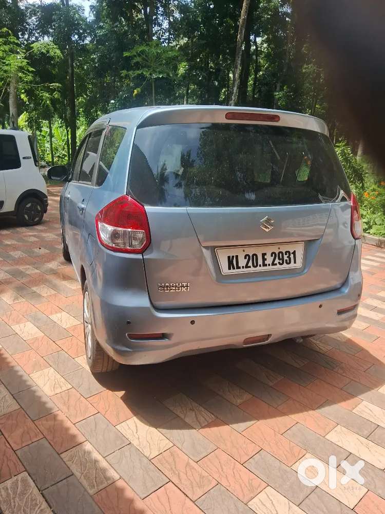 Maruti Suzuki Ertiga 2012 Diesel 122000 Km Driven