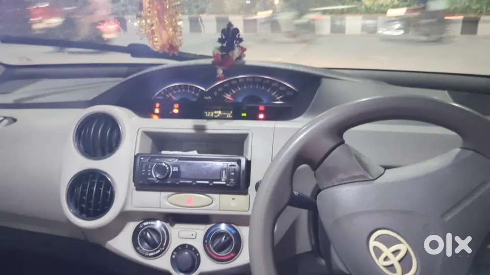Toyota Etios 2015 Diesel 220000 Km Driven