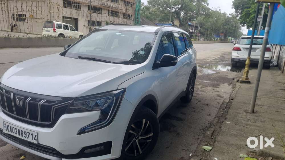Mahindra Xuv700 2.0 Ax 5 Petrol Mt Str, 2023, Petrol