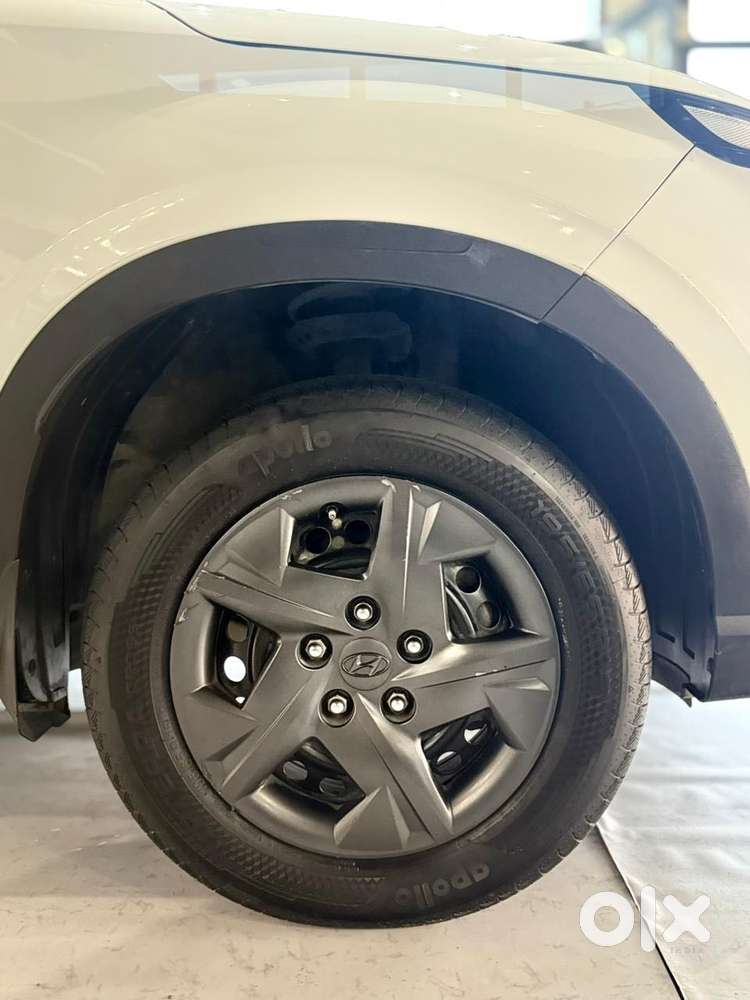 Hyundai Venue Sx Mt, 2023, Petrol