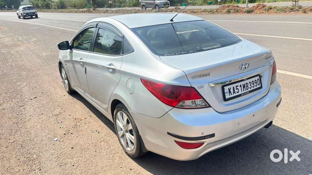 Hyundai Fluidic Verna 2011