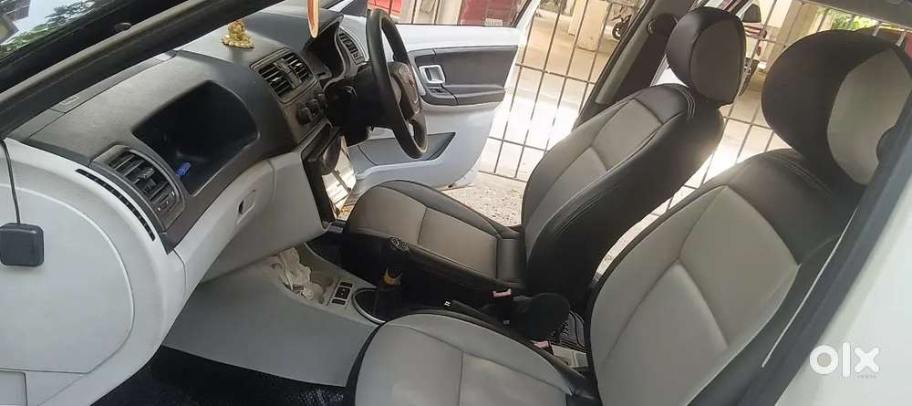 Skoda Fabia 2010 Petrol 90000 Km Driven