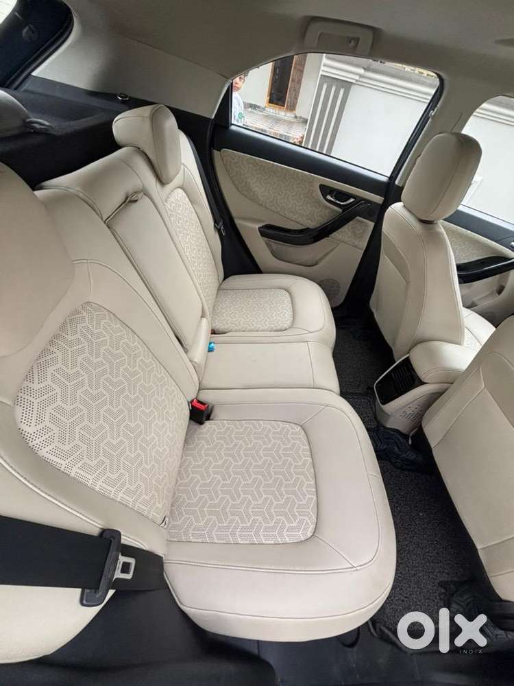 Tata Nexon Ev Max Xz+ Lux 2023 – High Range,battery Soh 94%