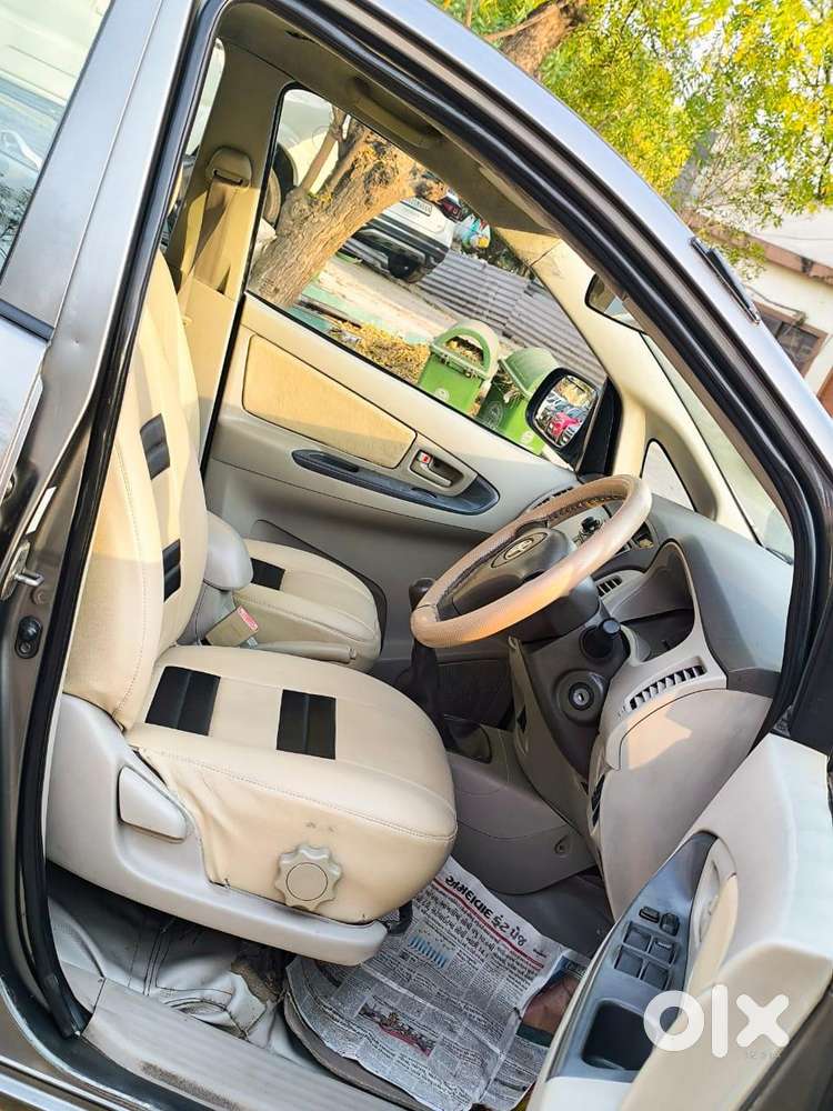 Toyota Innova 2.5 Vx 8 Str, 2010, Diesel