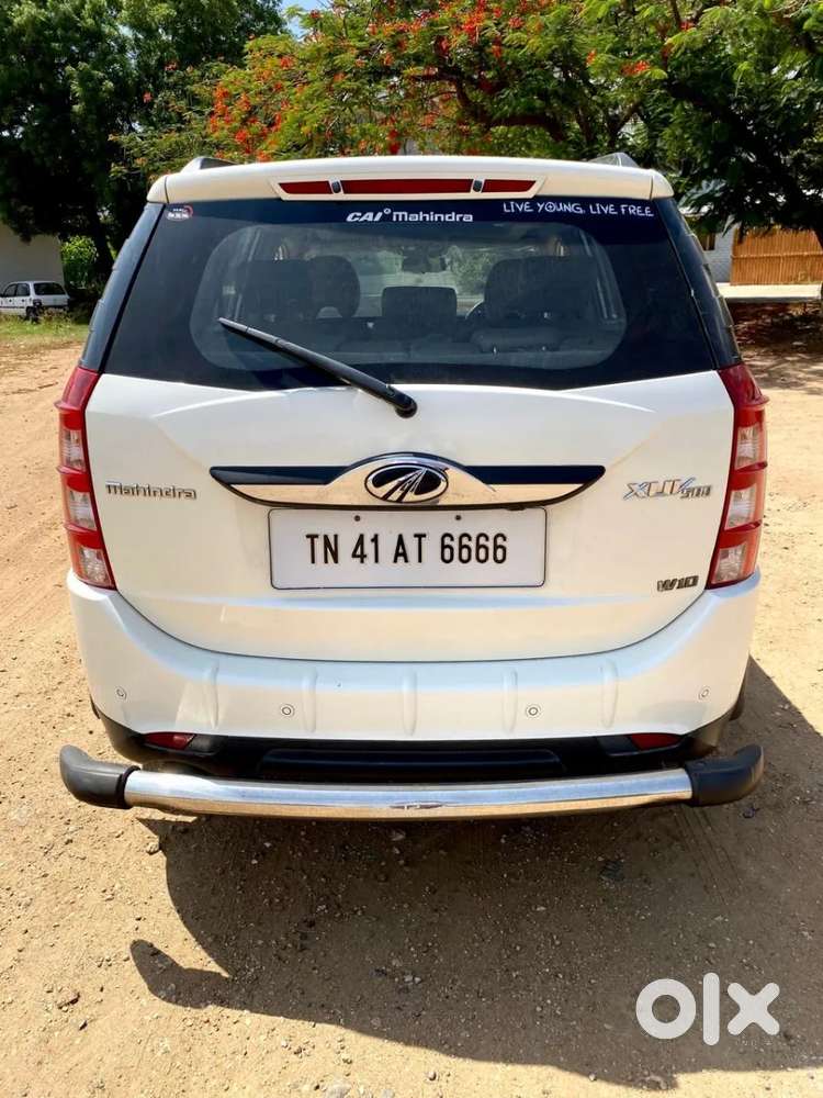 Mahindra Xuv500 At W10 Fwd, 2016, Diesel